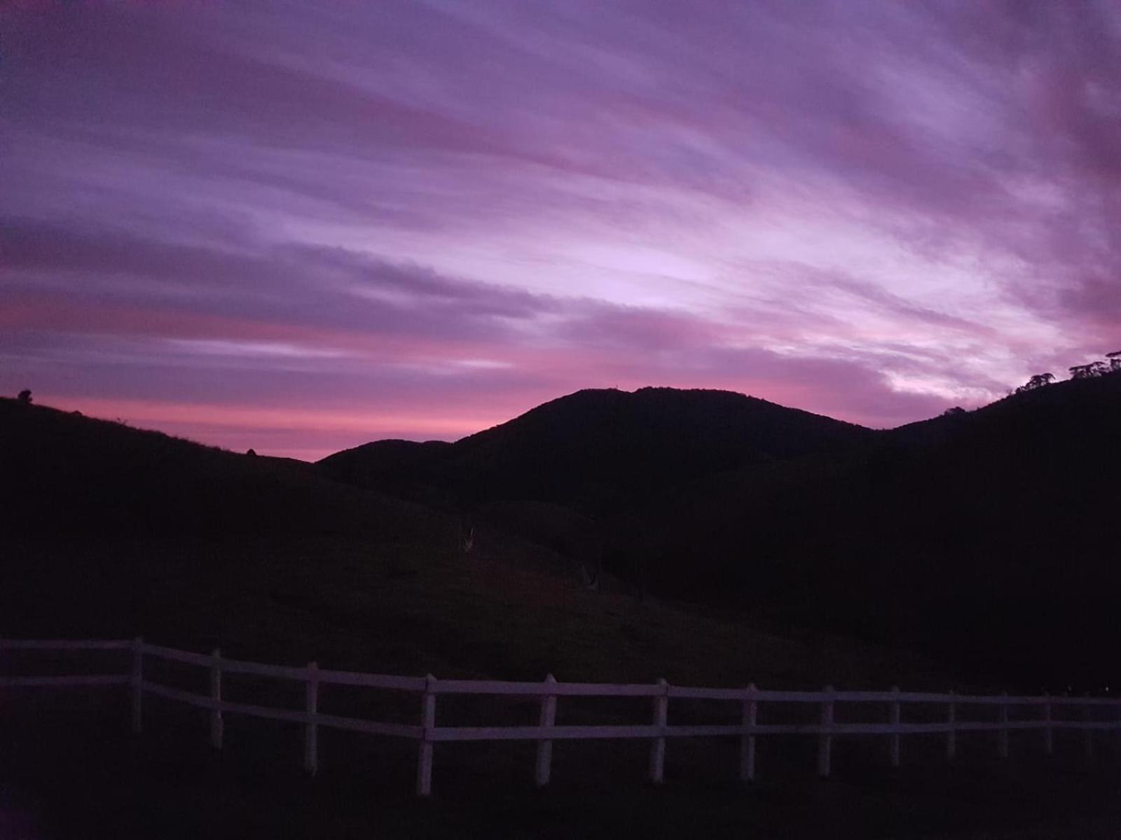 Pousada Vale Monte Azul ซานโต อังตัวนิโอ โด ปิงญัล ภายนอก รูปภาพ